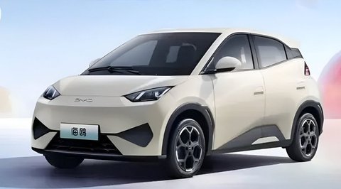 Terungkap! BYD Siap Bawa Mobil Misterius ke GIIAS 2025, Bakal Lebih Laris dari M6?