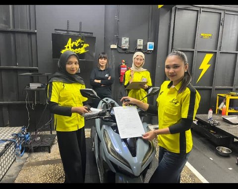 Jarang Terungkap, Inilah Alasan Perempuan Diandalkan di Bengkel Motor Art N’ Speed, 1. Ketika Perempuan Menjadi Ujung Tombak Layanan Bengkel, Tantangan dan Pembelajaran dari Latar Belakang Non-Otomotif, Belajar Teknis dari Nol dan Jadi Andalan Pelanggan, Adaptasi Cepat dan Kontribusi Nyata dari Tim Baru, Komitmen Inklusif ANS dan Kesempatan Karier Perempuan