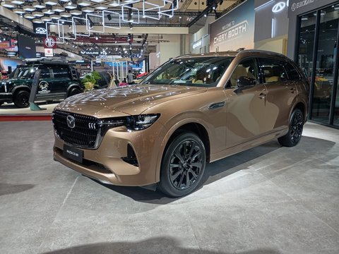 CX-3 Kuro dan CX-60 Sport Resmi Hadir di GIIAS 2025, Fitur dan Penawarannya Mengejutkan, Dua Model SUV Andalan dengan Sentuhan Baru yang Stylish, Mazda CX-60 Hadir dalam Dua Karakter: Sport dan Pro, Mazda Café hingga Gallery Artistik, Booth Mazda Jadi Magnet GIIAS 2025, Program Test Drive, Hadiah Tokyo Trip, dan Penawaran Spektakuler, Layanan Purna Jual MyMazda: Garansi dan Perawatan Maksimal