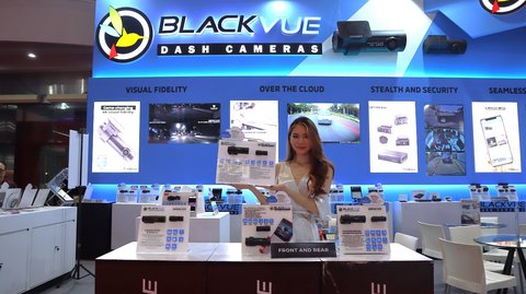 BlackVue ELITE 8 Resmi Hadir di GIIAS 2025, Seberapa Canggih Dashcam Ini untuk Mobil Listrik?, 1. Teknologi Perekaman Mutakhir: Detail Tetap Terlihat Meski Gelap, 2. Efisiensi Daya Tinggi, Sahabat Terbaik Kendaraan Listrik, 3. Desain Stealth dan Akses File Sekejap via Aplikasi, 4. Perlindungan Maksimal: Mode Parkir, GPS, Event Buffer, 5. Diskon 40% di GIIAS dan Garansi 3 Tahun, Siap Lindungi Semua Kendaraan