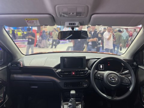 Tampil Beda di GIIAS 2025, Daihatsu Rilis Rocky Edisi Terbatas yang Tak Akan Diulang, Edisi Terbatas yang Hanya Ada di GIIAS 2025, Desain Atraktif dan Styling Eksklusif, Harga dan Paket Spesial Hanya Selama GIIAS, Gebyar Merdeka: Undian Nasional dengan Hadiah Bernuansa 1945, Rocky Limited Edition: Simbol Gaya Hidup Aktif dan Berani Tampil Beda