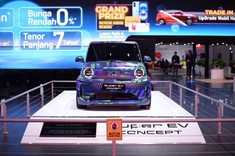 GIIAS 2025: Super EV Concept Tunjukkan Masa Depan Mobil Listrik ala Honda, 1. Super EV Concept: Simbol Komitmen Global Honda untuk Era Listrik, 2. Desain Ringkas, Kabin Lapang: Filosofi “Man Maximum, Machine Minimum”, 3. Tampil Perdana di Asia, Sebelumnya Unjuk Gigi di Inggris, 4. Energi Segar dari Asia: Grafis Kamuflase yang Sarat Makna, 5. Saksikan Langsung di Booth Honda Hall 5C, ICE BSD