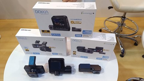 Teknologi Sony Starvis dan Triple Camera Turun ke Jalan, Tapi Diskon Rp900 Ribu DEKKA Ini Cuma Saat GIIAS, DEKKA DK50: Tiga Kamera Aktif dan Sensor Sony Starvis 2, DK41 &amp; DK21: Pilihan Sesuai Gaya Berkendara, Jaminan Garansi Ganti Unit Baru, Tanpa Ribet, Promo GIIAS 2025: Paket Komplit hingga Bonus Rp900.000