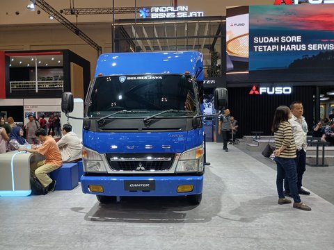 Patahkan Paradoks Elektrifikasi, Mitsubishi Fuso Jawab Dilema Fundamental Green Logistics Indonesia, Solusi yang Mengubah Aturan Main Dunia EV, Demokratisasi Akses, Operating Lease Ubah Ekonomi Adopsi, Konteks Strategis: Green Logistics sebagai Keharusan, Bukan Opsional, Implikasi Jangka Panjang, Katalis Transformasi Industri