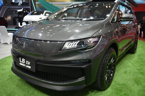Aletra L8 EV: Supremasi Ruang MPV Listrik yang Final Soal, Supremasi Dimensi yang Terukur, Rekayasa Interior, Detail Membuat Perbedaan, AERO LINE: Ketika Personalisasi Bertemu Talenta Lokal, Spesifikasi Teknis: Keseimbangan Performa dan Efisiensi, Perbandingan Fitur dan Jaminan
