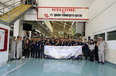 Perkuat Sinergi di Usia 55 Tahun, Mitsubishi Fuso Ajak Karoseri Bangun Ekosistem Kendaraan Niaga Berstandar Global, Proses Seleksi Ketat: Dari Observasi Produksi hingga Verifikasi Dokumen Teknikal, Sesi Edukasi Eksklusif: Regulasi &amp; Teknologi Rancang Bangun Kendaraan, Penghargaan dan Sertifikasi: Komitmen Bersama Tingkatkan Standar, Testimoni Karoseri: Kepuasan Konsumen Jadi Tujuan Bersama