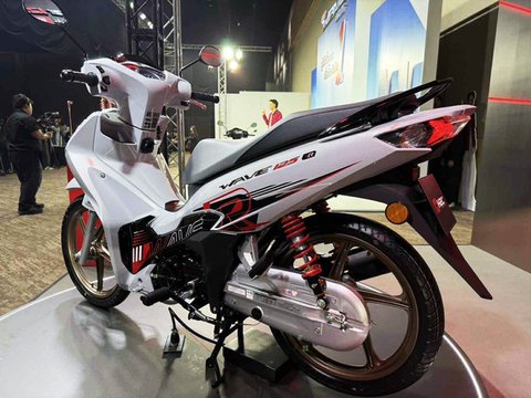 Motor Baru Ini Bisa Iriti Lebih dari 70 Km/Liter, Ada Lawan?, Desain Sporty dengan Sentuhan Modern, Mesin Irit yang Tetap Bertenaga, Fitur Canggih yang Jarang Ada di Motor Bebek, Pencahayaan LED dan Keamanan Tambahan