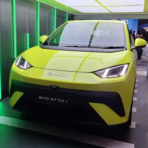 Booth BYD Ramai, Atto 1 Jadi Mobil Listrik Paling Bikin Penasaran Pengunjung GIIAS 2025