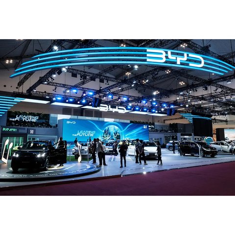 Booth BYD Ramai, Atto 1 Jadi Mobil Listrik Paling Bikin Penasaran Pengunjung GIIAS 2025