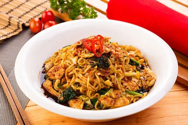Salad Buah, Sup Ayam Jagung, Overnight Oat, Mac n Cheese, Caramel Bread Popcorn, Crispy Enoki, Mushroom Garlic Rice, Mie Nyemek, Tempe Katsu, Pisang Keju Coklat, Cah Tauge Telur, Telur Dadar Gulung Sosis, Kentang Daging Cincang, Tumis Sawi Hijau dengan Tahu, Telur Berenda, Roti Goreng Mozzarella, Kos dengan Dapur Pribadi yang Lengkap dan Estetik