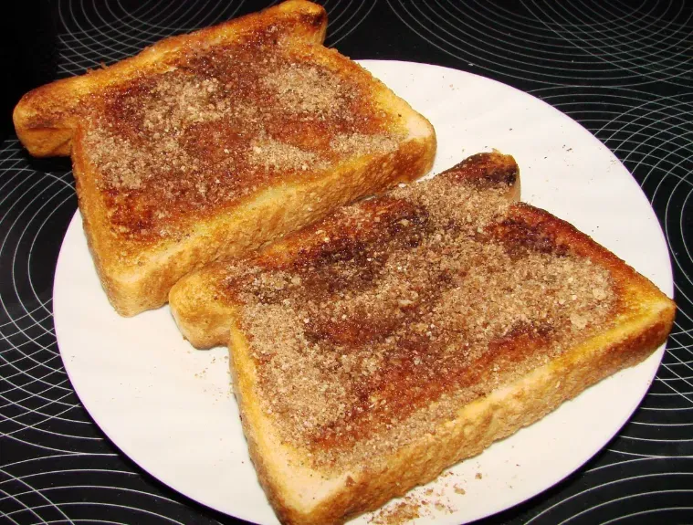 Strawberry Choco Crunchy French Toast Roll, Choco Banana Ice Cream Toast, Pizza Toast, Roti Bakar Telur Keju, Roti Bakar Madu, Roti Bakar Marshmellow Coklat Keju, Roti Bakar Kornet, Roti Bakar Milo, Cinnamon Toast, Yogurt Toast, Kost dengan Dapur Pribadi