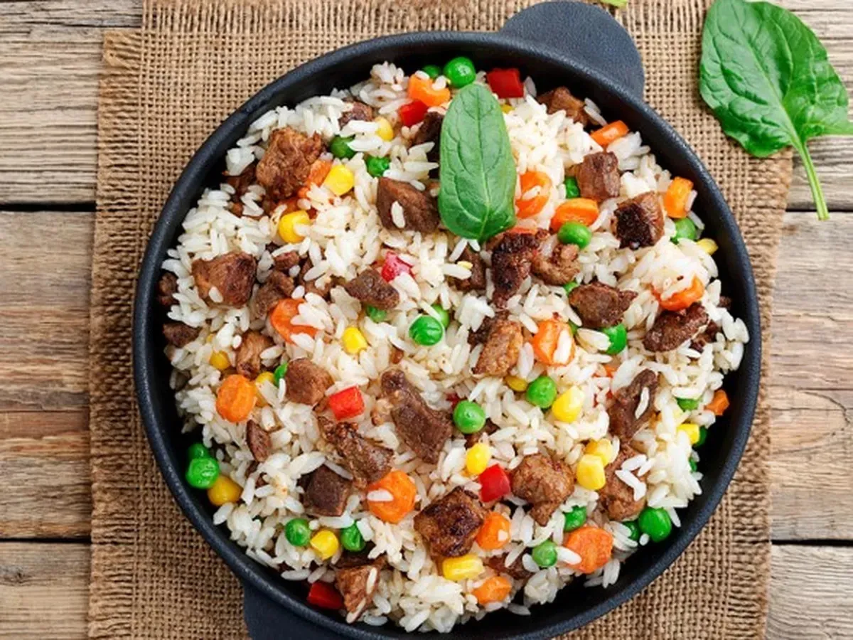 Sunny Side Up, Ati Ampela, Petai, Kimchi, Bakso atau Sosis, Saikoro Beef, Ayam, Ikan Teri, Bebek, Cove Anha Pavilion, Rekomendasi Kos untuk Kamu yang Suka Masak!