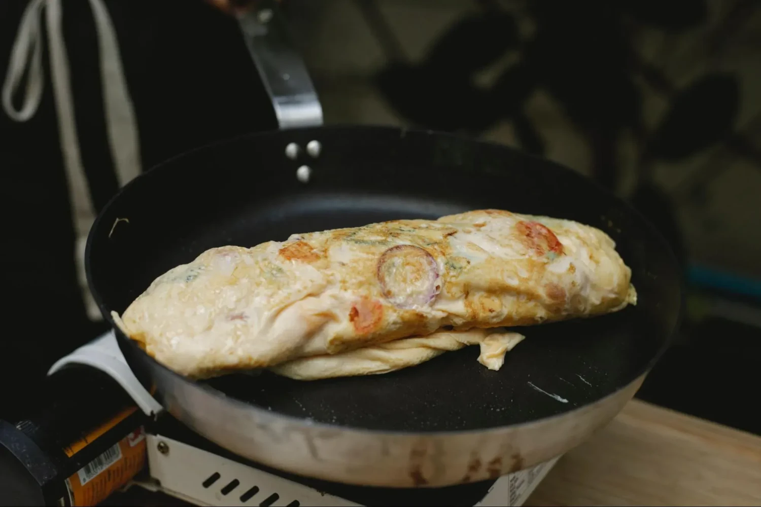 10 Resep Telur Sederhana, Cocok untuk Anak Kost!, Telur Dadar Crispy, Telur Ceplok Kecap, Telur Dadar Kol ala Korea, Omelet Jamur Shitake, Telur Dadar Tomat, Telur Geprek Sambal Bawang, Telur Dadar ala Padang, Telur Pindang, Scrambled Egg, Deviled Egg, Kost dengan Dapur Pribadi di Jakarta Selatan