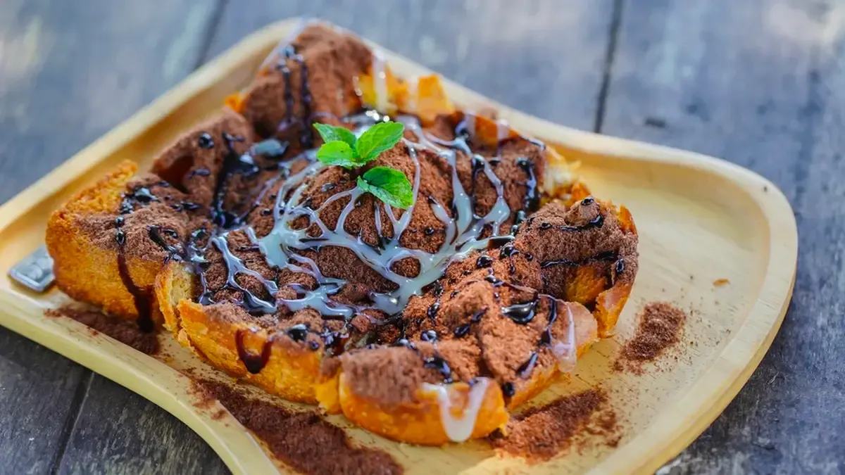 Strawberry Choco Crunchy French Toast Roll, Choco Banana Ice Cream Toast, Pizza Toast, Roti Bakar Telur Keju, Roti Bakar Madu, Roti Bakar Marshmellow Coklat Keju, Roti Bakar Kornet, Roti Bakar Milo, Cinnamon Toast, Yogurt Toast, Kost dengan Dapur Pribadi