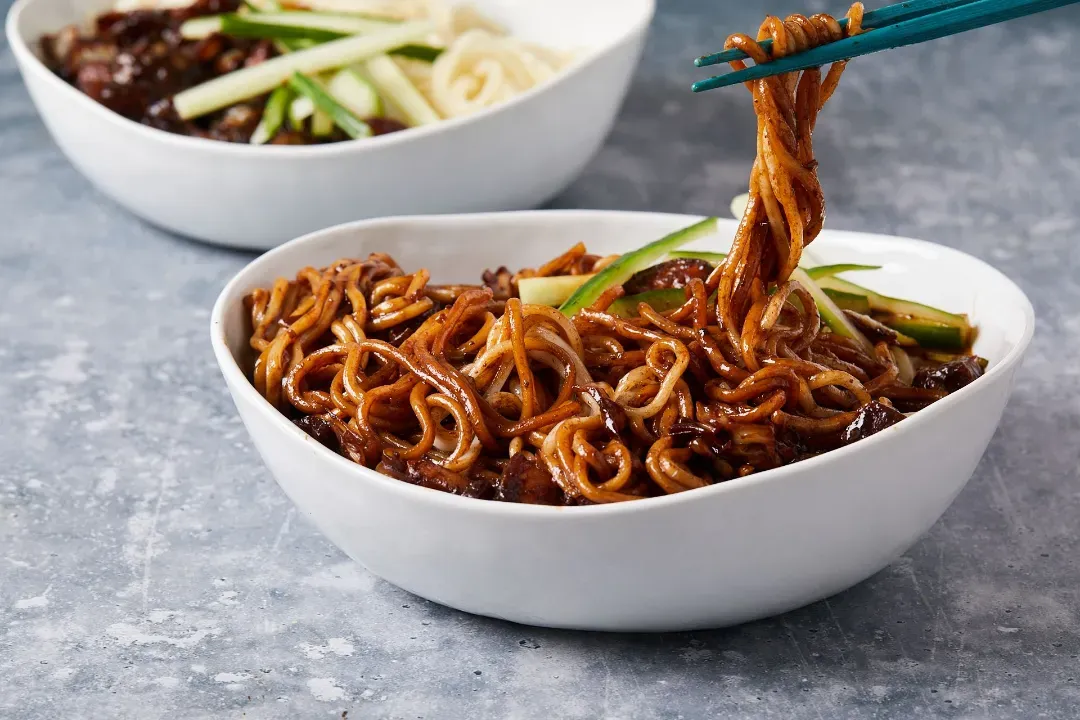Jjajangmyeon, Maeun Dakbal, Bibimbap, Kimchi Jjigae, Dakgalbi