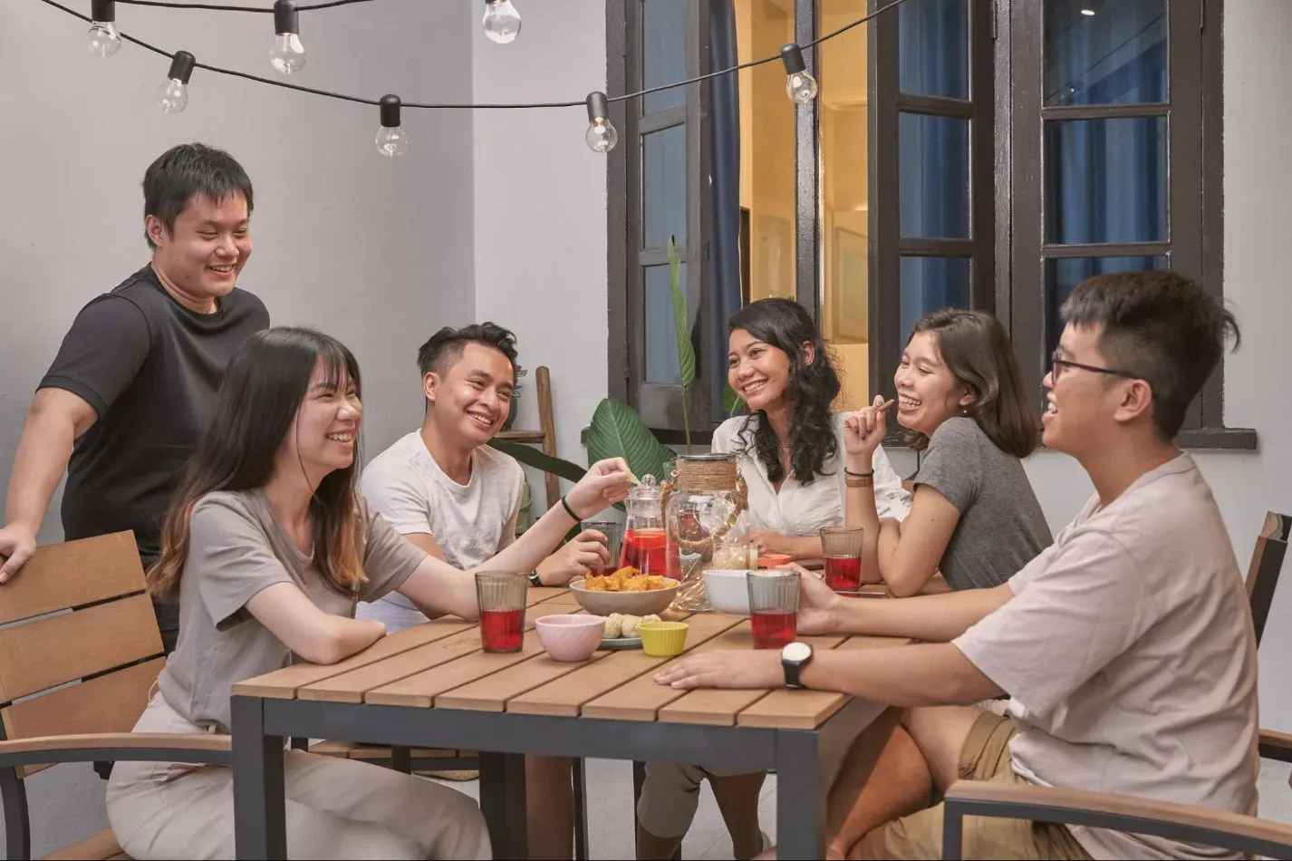 1. Menumbuhkan Sense of Community, 2. Memperluas Networking, 3. Ruang Diskusi dan Berbagi Ide, 4. Tempat berkumpul dan bersantai, 5. Sebagai area olahraga, 6. Spot Instagramable