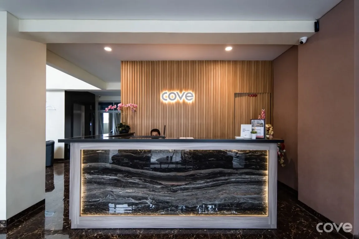 Lokasi Strategis, Kamar Nyaman untuk Istirahat, Wifi, Kamar Bersih dan Cukup Pencahayaan, Air Panas, Perlengkapan Mandi, Ruangan Serbaguna, Smart TV, Parkir Gratis, Layanan Front Office 24 Jam, Kamar Bebas Rokok