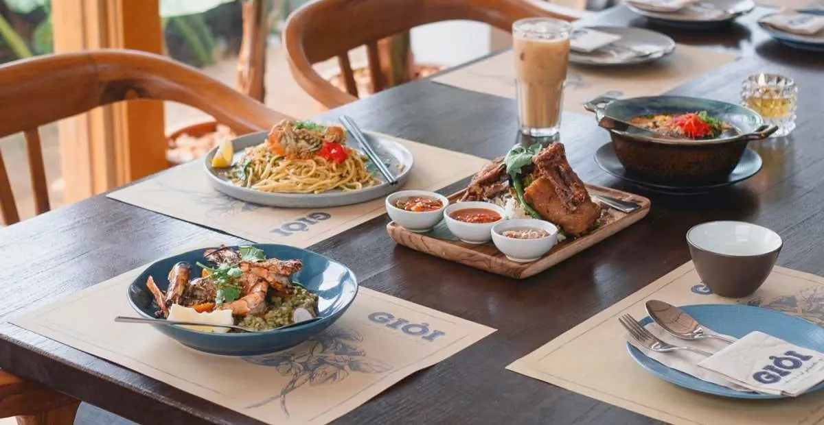 1. Yoiko Ramen 415, 2.Massilia Cucina Italiana, 3. Pagi Sore Kemang, 4. Shabu Hachi Gatot Subroto, 5. Kohai Sushi Bar, 6. Le Quartier, 7. Seribu Rasa Gunawarman, 8. Kedai Tjikini, 9. Momo Paradise, 10. GIOI, 11. Sedjuk Bakmi &amp; Kopi SCBD, 12. Mamma Rosy, 13. Sumber Asli: Kuliner Tempo Dulu, 14. Wing Lok Hongkong Dimsum Antasari, 15. Steak Lab (SLAB)