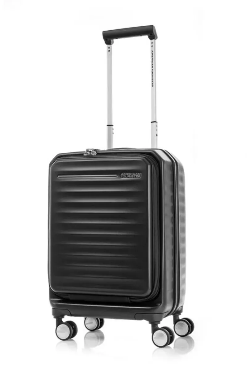 1. Samsonite, 2. American Tourister, 3. Rimowa, 4. President, 6. Delsey, 7. Lojel, 8. Kamiliant, 9. Antler, 10. Briggs & Riley, 11. Elle, 12. Airwheel, 13. Bric’s, 14. Roaming, 15. Baller