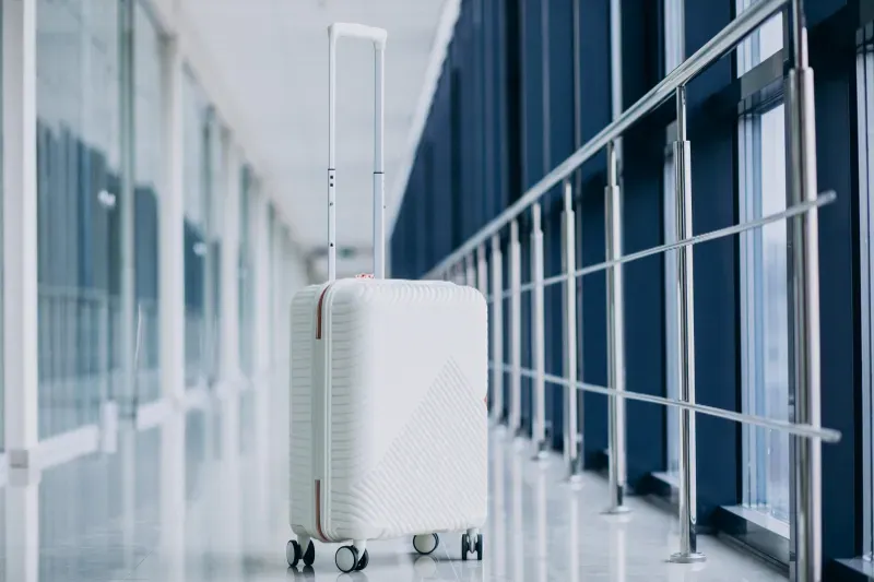15 Merk Koper Terbaik 2023, Paling Kuat dan Awet!, 1. Samsonite, 2. American Tourister, 3. Rimowa, 4. President, 6. Delsey, 7. Lojel, 8. Kamiliant, 9. Antler, 10. Briggs &amp; Riley, 11. Elle, 12. Airwheel, 13. Bric’s, 14. Roaming, 15. Baller