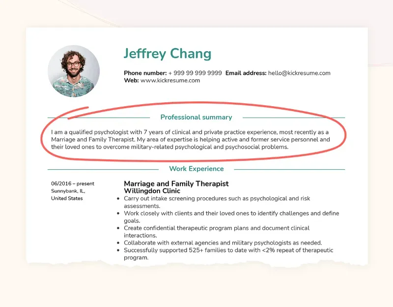 1. Buat CV dalam Format ATS, 2. Tulis Profil Singkat yang Menjual, 3. Cantumkan Pengalaman Kerja yang Relevan, 4. Deskripsikan Kolom Kemampuan dengan Mendetail, 5. Kontak Referensi menjadi Nilai Tambah, 6. Beri Informasi Terkait Prestasi, 7. Tulis Minat atau Hobi yang Positif