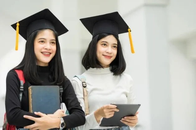 10 Jurusan Kuliah Terbaik di Indonesia, Apa Saja?, Hubungan Internasional, Teknik Informatika, Sistem Informasi, Ilmu Kedokteran, Manajemen, Ilmu Hukum, Teknik Sipil, Teknik Biomedik, Ilmu Komunikasi, Akuntansi