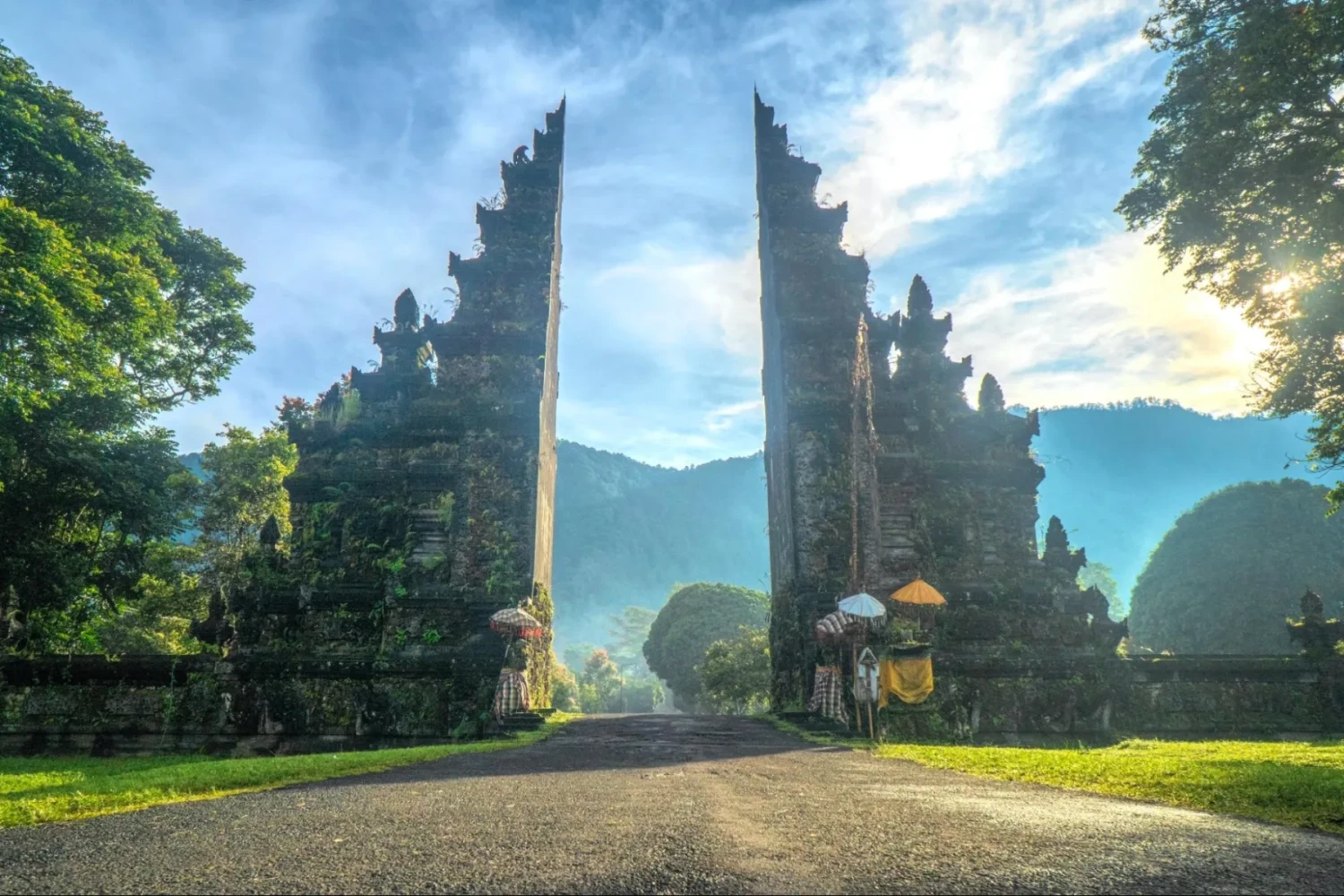 Berlibur ke Destinasi Musim Dingin, Staycation di Dalam Negeri, Backpackeran, Bermain di Waterboom, Menikmati Suasana Pantai, Menonton Konser, Piknik di Taman, Wisata Budaya dan Sejarah, Menyantap Hidangan Musim Dingin, Merayakan dengan Keluarga dan Teman