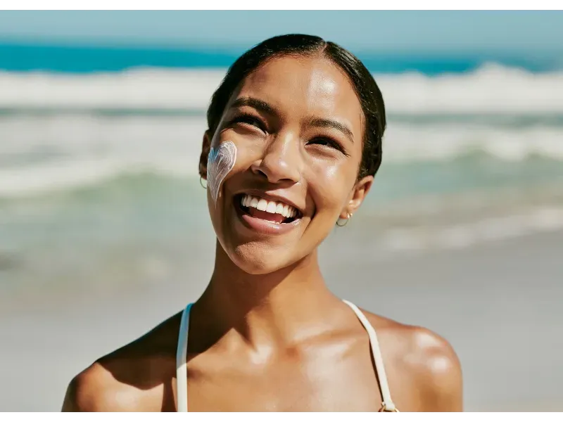 cara memilih sunscreen, 1. Perhatikan Jenis Sunscreen, 2. Pilih Tekstur Sunscreen yang Nyaman di Kulit, 3. Pastikan Sunscreen Oil-Free dan Non-Comedogenic, 5. Pilih Sunscreen dengan SPF dan PA, 6. Pertimbangkan Tinted Sunscreen, 7. Pilih Sunscreen yang Water Resistant