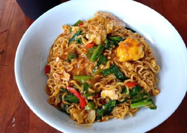 Mie Goreng Pedas, Mie Goreng Jawa, Mie Goreng Nyemek, Mie Goreng Seafood, Mie Goreng Brokoli, Mie Goreng Telur Puyuh, Mie Goreng Mawut, Mie Goreng Aceh, Mie Goreng Saus Tiram, Mie Goreng Bumbu Hoisin