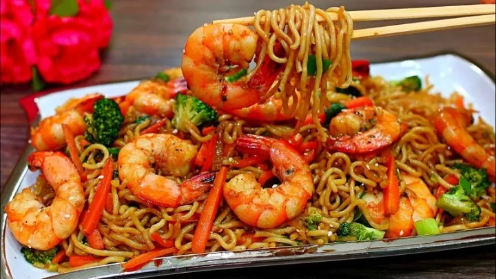 Nasi Goreng Ayam, Chicken Wrap, Sandwich Telur, Mie Goreng Seafood, Nasi Goreng Kimchi, Ayam Saus Madu, Tumis Buncis Daging Sapi, Udang Saus Mentega, Cumi Goreng Tepung, Sandwich Tuna