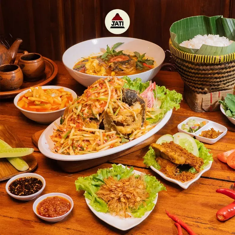 1. Jalarasa, 2. Rocca Osteria, 3. Villa Capri, 4. Rumah Makan Jati, 5. Waroeng Sunda, 6. Hiyoko 2.0, 7. Umatis, 8. Aneka Seafood 38, 9. Sale Restaurant, 10. Intro Jazz Bistro