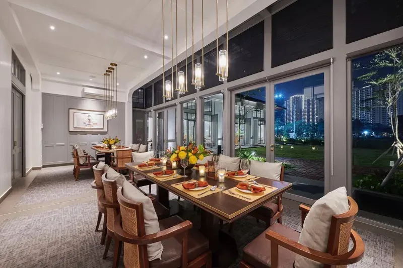 10 Restoran di Bekasi yang Enak dan Punya Menu Andalan!, 1. AROEM, 2. Karose Bistro , 3. Cibiuk Resto, 4. SAMEDJA, 5. Amanaia, 6. Waroeng Sambal Bakar, 7. Seribu Rasa, 8. Makan Bawah Pohon, 9. Maison Tatsuya, 10. Greyhound Cafe