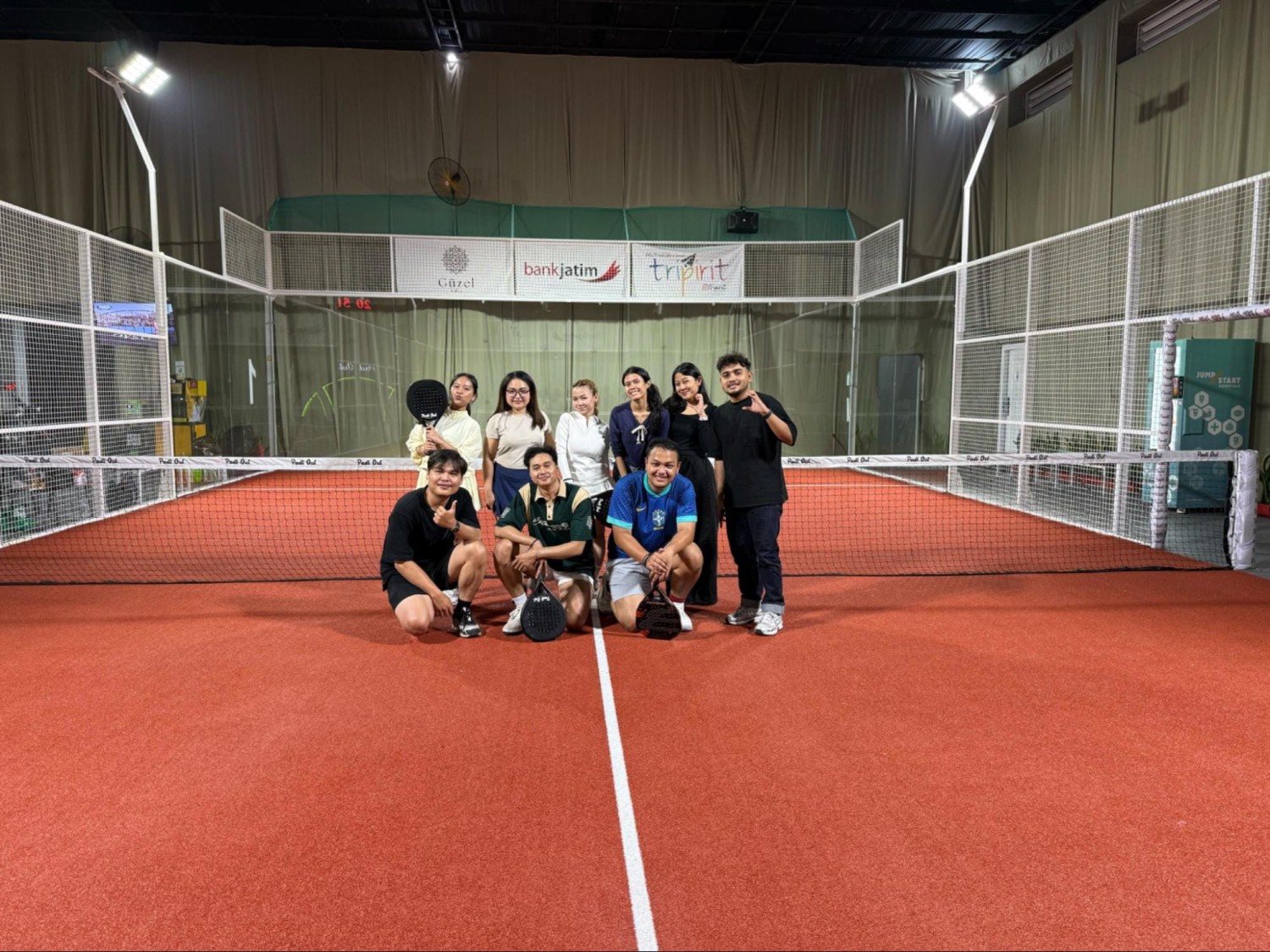Afterwork Padel with Cove, Pemanasan Ringan, Fun Rally yang Santai, Vibes Intimate &amp; Friendly, Menutup Malam dengan Freebies dari Cove