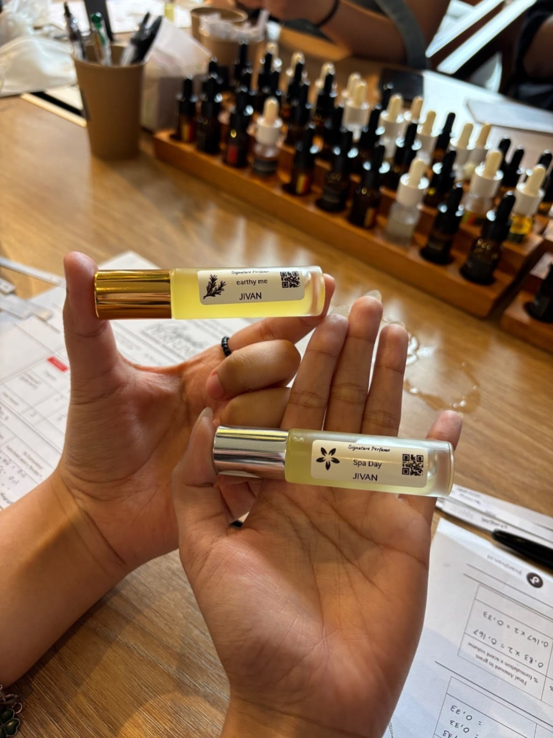 Pengenalan Dunia Parfum, Hands-On Session: Meracik Parfum Sendiri, Workshop Intimate &amp; Insightful, Membawa Pulang Aroma Personal