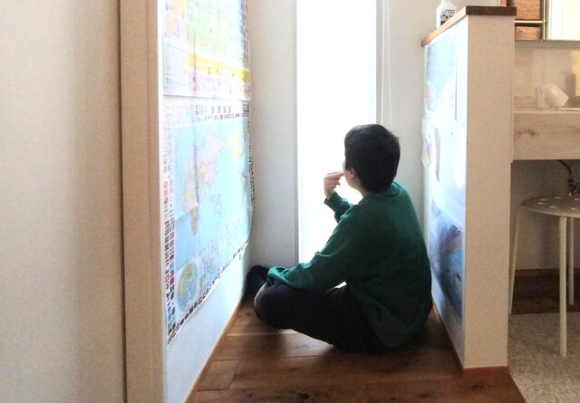 「ポスター貼っとくだけ知育」誕生のきっかけ, 暗記が苦にならない！　我が家での活用法, 成功させる３つのコツ, 無料で使えるポスターをご紹介, 子どもの興味を観察するのも楽しみ
