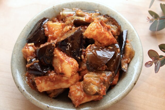なすの食感を食べやすくして偏食を克服！, 「なすの竜田揚げ」のレシピ, なすのえぐみを甘みに変えて偏食を克服！, 「なすとチーズの肉巻き」のレシピ, なすの偏食を克服するための工夫