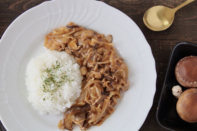 しいたけ、しめじ、えのき〈きのこ類〉のにおいを抑えて偏食を克服！, 「即席しいたけハヤシライス」のレシピ, しいたけ、しめじ、えのき〈きのこ類〉の食感をやわらげて偏食を克服！, 「しめじのチーズリゾット」のレシピ, しいたけ、しめじ、えのき〈きのこ類〉の偏食を克服するための工夫