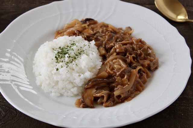しいたけ、しめじ、えのき〈きのこ類〉のにおいを抑えて偏食を克服！, 「即席しいたけハヤシライス」のレシピ, しいたけ、しめじ、えのき〈きのこ類〉の食感をやわらげて偏食を克服！, 「しめじのチーズリゾット」のレシピ, しいたけ、しめじ、えのき〈きのこ類〉の偏食を克服するための工夫