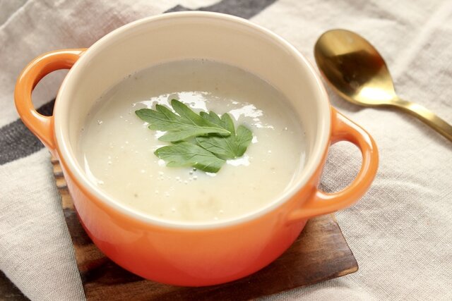 しいたけ、しめじ、えのき〈きのこ類〉のにおいを抑えて偏食を克服！, 「即席しいたけハヤシライス」のレシピ, しいたけ、しめじ、えのき〈きのこ類〉の食感をやわらげて偏食を克服！, 「しめじのチーズリゾット」のレシピ, しいたけ、しめじ、えのき〈きのこ類〉の偏食を克服するための工夫