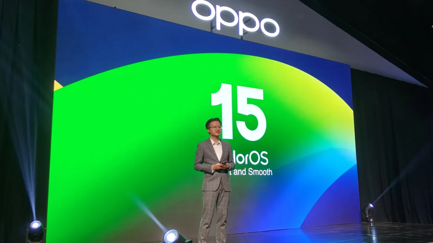 Desain Iridescent Mermaid, Unggulkan Dimensity 8450, Hadir dengan ColorOS 15 dan Fitur-Fitur AI, Preorder OPPO Reno14 Series