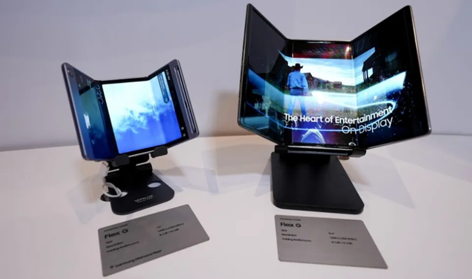 samsung tri-fold flex g