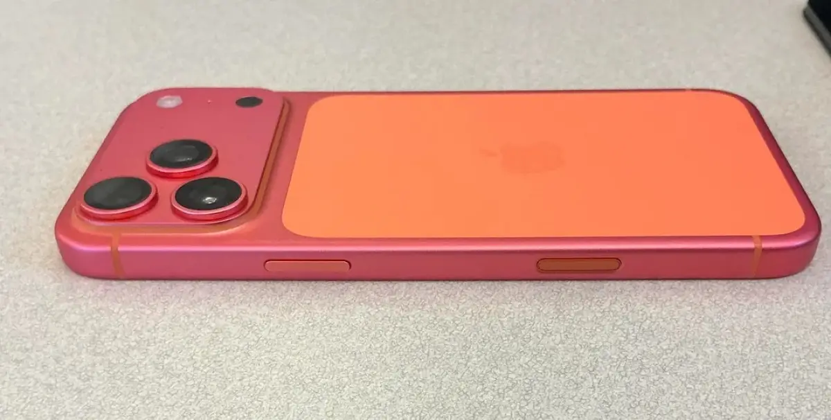 iPhone 17 Pro comsic orange berubah warna
