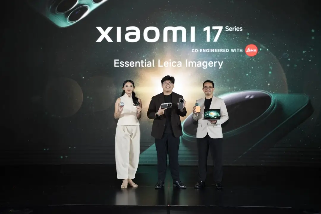 Karin Amalia, Xiaomi Ecosystem Product Marketing; Jeksen, Product Marketing Lead Xiaomi Indonesia; Abee Hakiim, Head of PR Xiaomi Indonesia