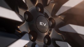 2024 Range Rover Electric teaser-4