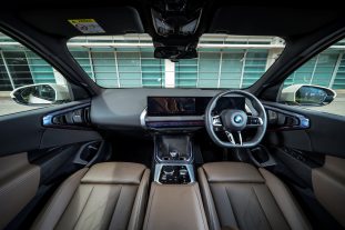 2025-BMW-X3-20-xDrive-M-Sport-G45-launch-Malaysia-official-13