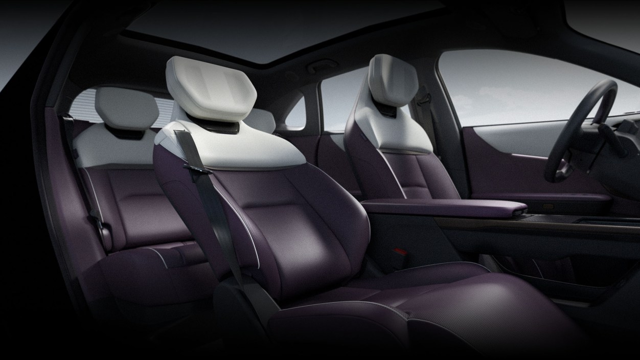 Mazda EZ-60 China 6