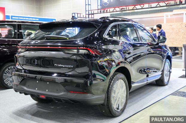 2025-Forthing-Friday-RHD-REEV-GATE-Malaysia-Ext-2