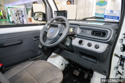 2025-CAM-EV-Microvan-11