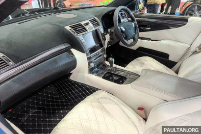 2026-TAS-NATS-Vellfire-Sedan-10