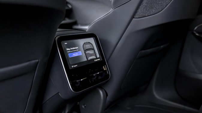 Lucid Robotaxi-2